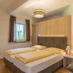 Apart Otel Majense
