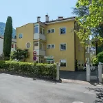 Apart Otel Majense