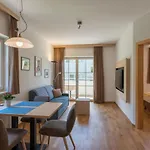 Apart Otel Majense 4*