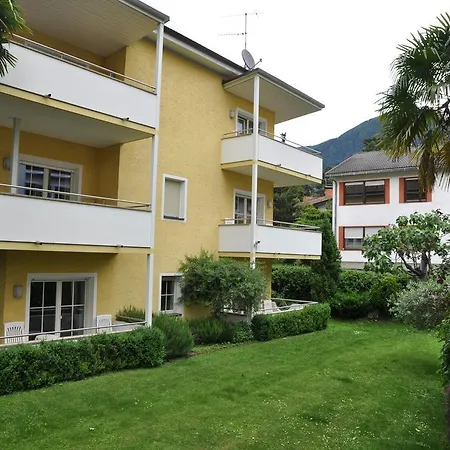 アパートホテル Majense