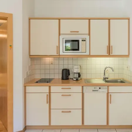 Majense アパートホテル